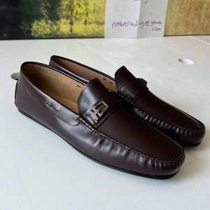 Tod’s made in Italy size 10.5M brown leather moccasins